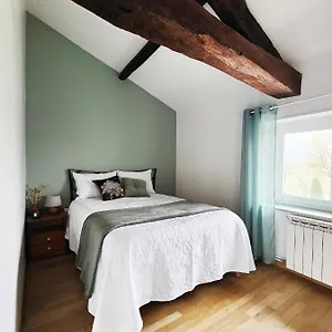 chambres-dhtes-les-varennes.hotels-rhonealpes.com/